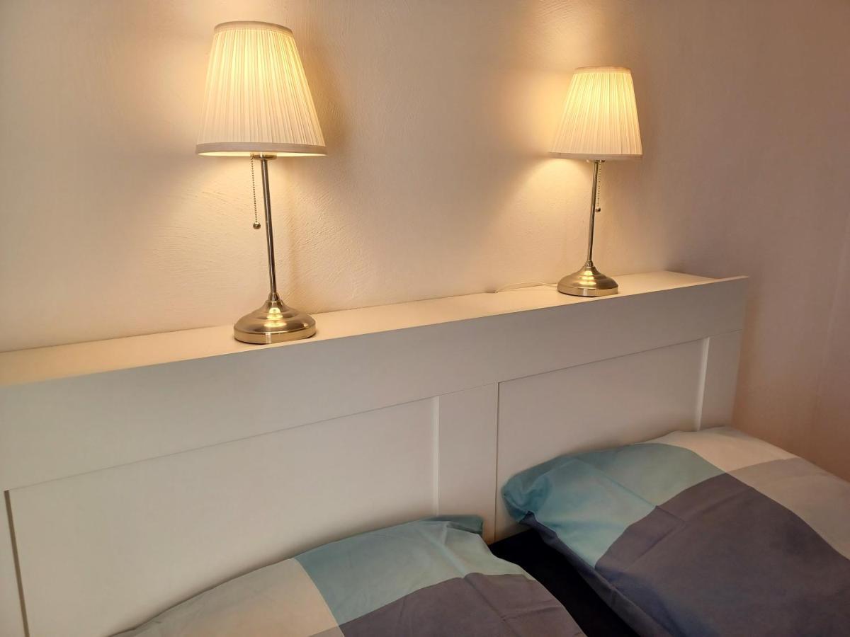 Ehemalige Bibliothek Apartment Fuer 2 Mit Kueche Kamin Netflix Parken Und Hofladen Steinhofel المظهر الخارجي الصورة