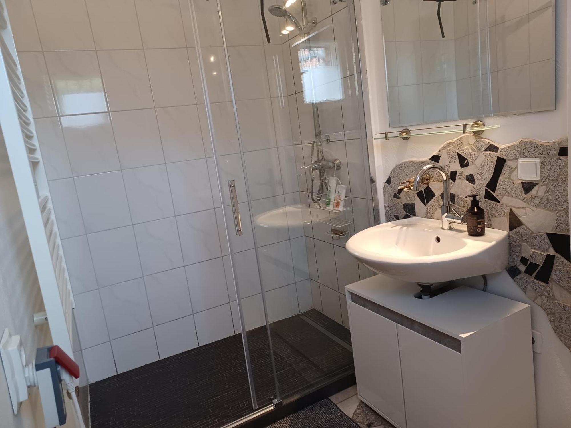 Ehemalige Bibliothek Apartment Fuer 2 Mit Kueche Kamin Netflix Parken Und Hofladen Steinhofel المظهر الخارجي الصورة