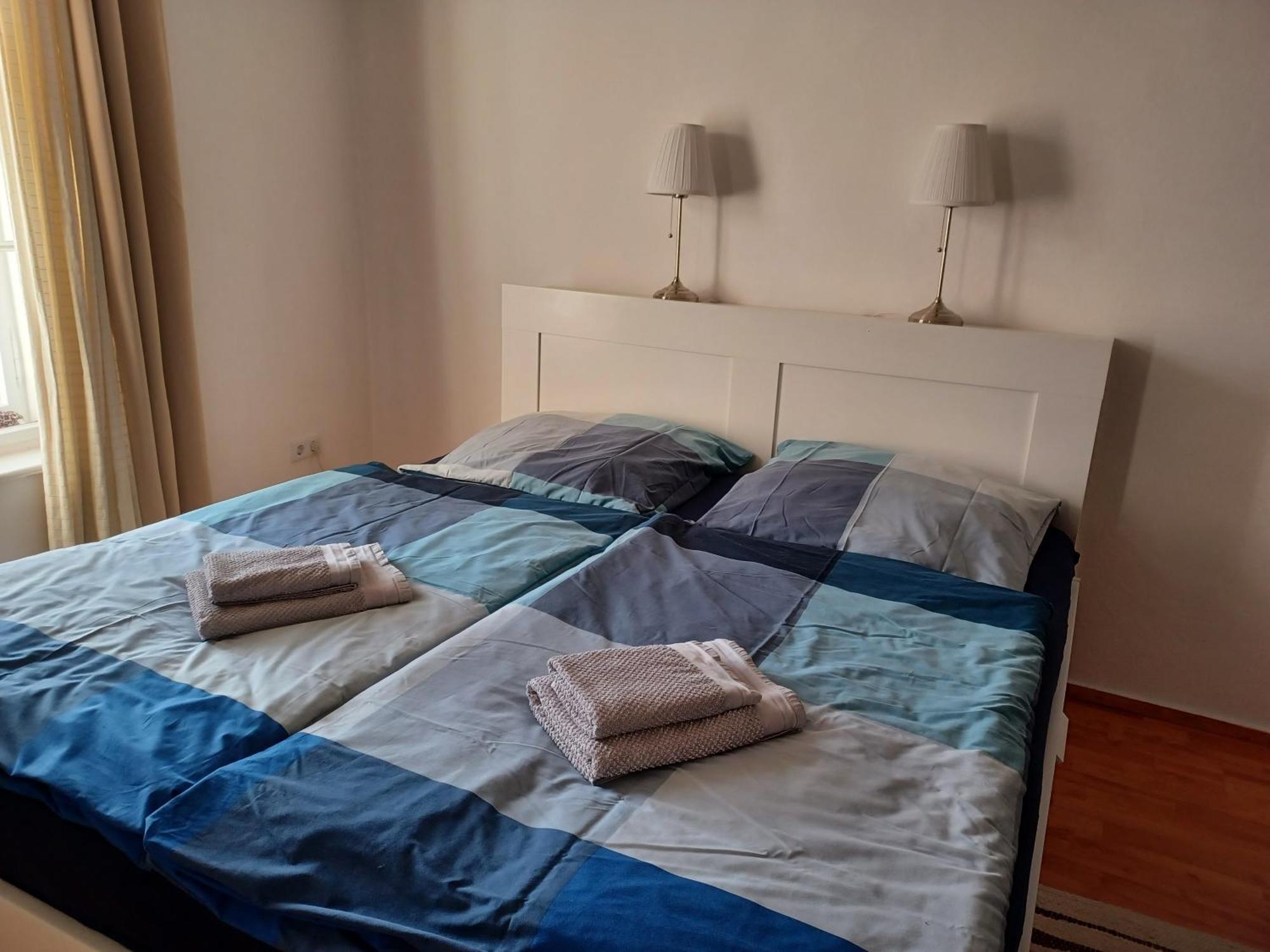 Ehemalige Bibliothek Apartment Fuer 2 Mit Kueche Kamin Netflix Parken Und Hofladen Steinhofel المظهر الخارجي الصورة